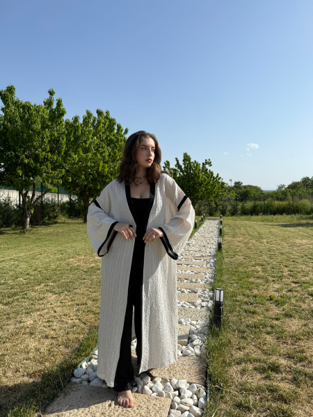 Garnili Kimono
