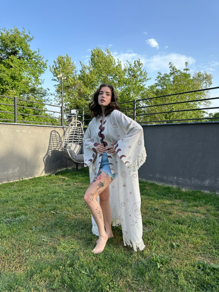 Minimal Desenli Püsküllü Kimono